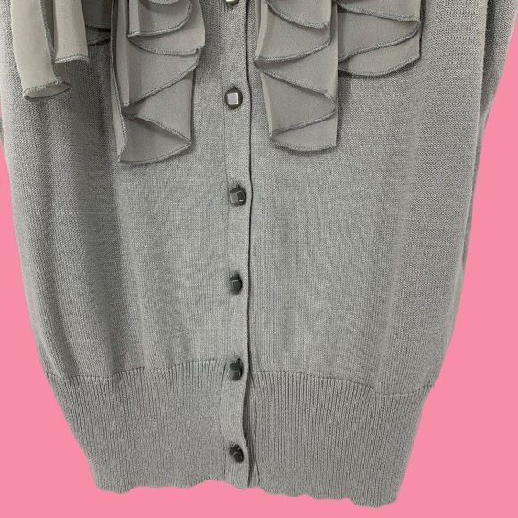 Womens Worthington Sweater Top Size M Babydoll Button Ruffle EUC 3709 Feminine - Picture 6 of 8